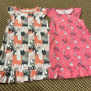 2 girls Gymboree size small nightgowns.